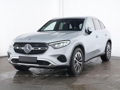 Hightechsilber metallic Gebraucht 2024 Mercedes GLC200 SUV | 47.999 € (Guter Preis)