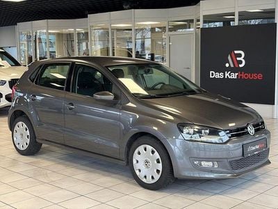 Grau Gebraucht 2012 VW Polo Comfortline Limousine | 7.490 € (Etwas zu teuer)
