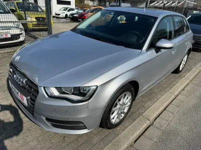 Gebraucht Audi A3 Sport 110 PS (80 kW) 2016 Silber Limousine