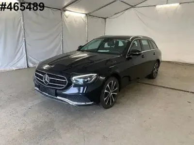 Gebraucht Mercedes E300 Avantgarde 306 PS (225 kW) 2022 Schwarz Limousine