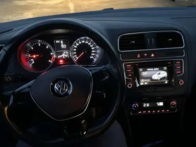 Gebraucht VW Polo Comfortline 90 PS (66 kW) 2016 Limousine