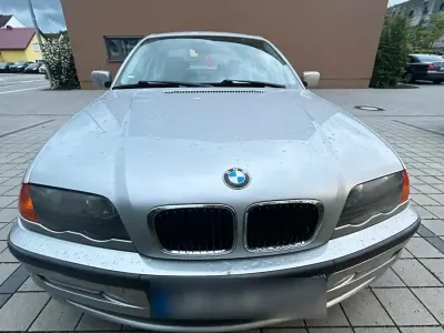 Gebraucht BMW 320 150 PS (110 kW) 1998 Silber Limousine