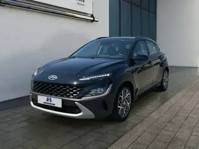 Gebraucht Hyundai Kona Trend 141 PS (103 kW) 2023 Schwarz SUV