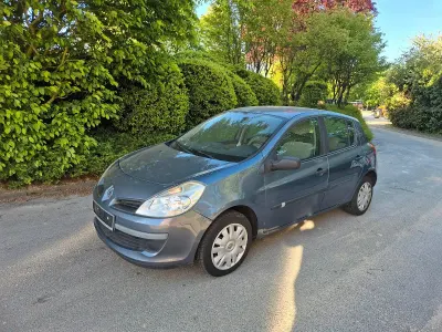 Brugt Renault Clio II Authentique 75 HK (55 kW) 2006 Blå Hatchback
