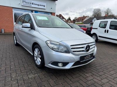 Gebraucht Mercedes B180 109 PS (80 kW) 2014 Silber Van / Kleinbus