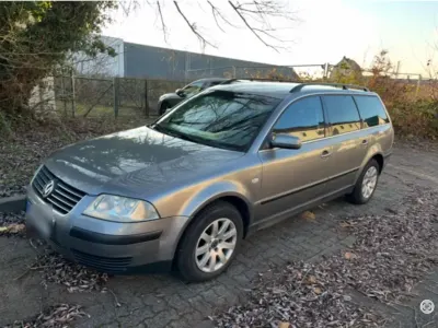 Gebraucht VW Passat 115 PS (84 kW) 2003 Grau Kombi