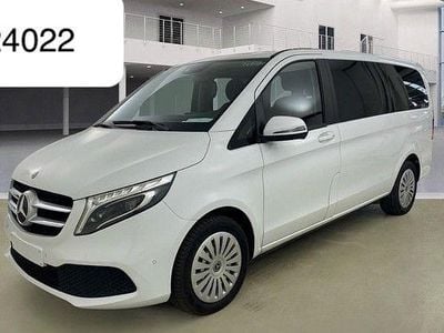 Mercedes V220