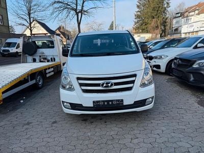 Hyundai H-1