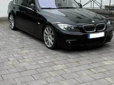 Gebraucht BMW 325 Sport Line 218 PS (160 kW) 2005 Schwarz Limousine