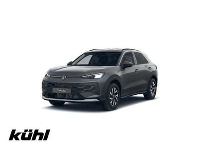 Neu VW T-Roc Life 150 PS (110 kW) 2026 Wolf grey metallic SUV