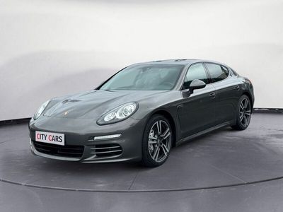 Porsche Panamera 4S