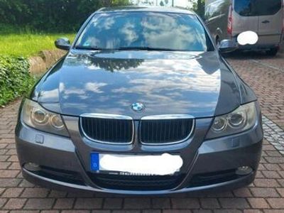 gebraucht BMW 320 E90L D Bj 2007, 223 TKM.