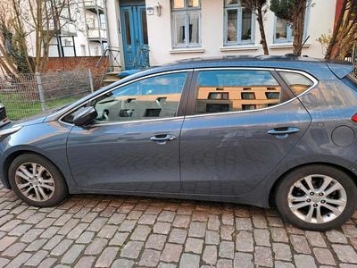 Gebraucht Kia Ceed 128 PS (94 kW) 2012 Grau Kleinwagen