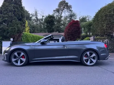 Gebraucht Audi A5 Cabriolet Ambiente 265 PS (194 kW) 2024 Grau Cabrio