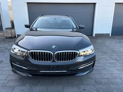Gebraucht BMW 520 Performance 190 PS (139 kW) 2020 Grau Kombi