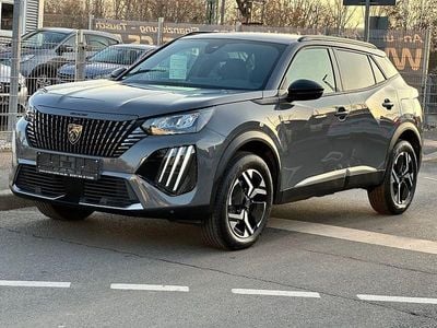 Grau (metallic) Gebraucht 2025 Peugeot 2008 GT SUV | 21.950 € (Guter Preis)