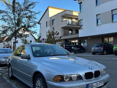 BMW 525