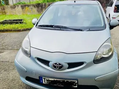 Brugt Toyota Aygo 68 HK (50 kW) 2007 Sølv Hatchback