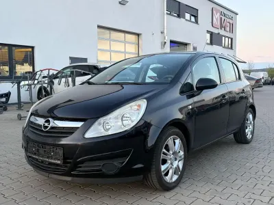 Usado Opel Corsa Edition 60 HP (44 kW) 2009 Preto Citadino