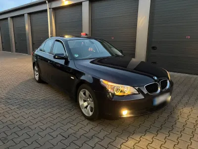 Gebraucht BMW 520 170 PS (125 kW) 2005 Blau Limousine