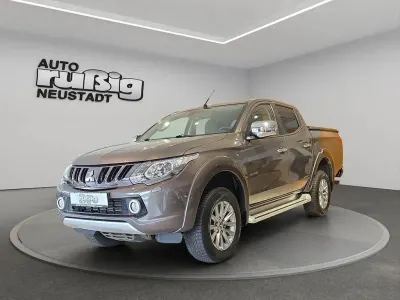 Gebraucht Mitsubishi L200 Diamant Edition 181 PS (133 kW) 2018 Bronze Pickup