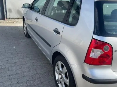 Usata VW Polo 63 CV (46 kW) 2004 Argento Utilitaria