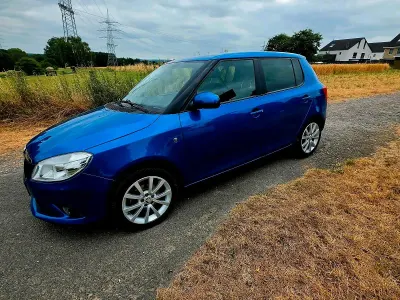 Gebraucht Skoda Fabia 86 PS (63 kW) 2014 Blau Kleinwagen