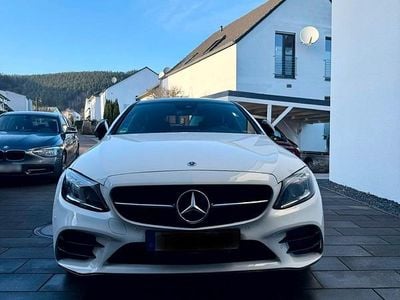 Gebraucht Mercedes C200 184 PS (135 kW) 2022 Weiß Coupé