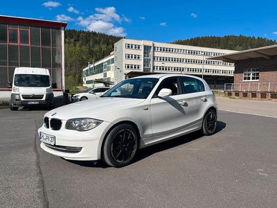 Gebraucht BMW 116 M Sport 122 PS (89 kW) 2009 Weiß Kleinwagen