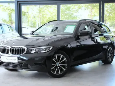 Gebraucht BMW 318 Advantage 150 PS (110 kW) 2021 Schwarz Limousine