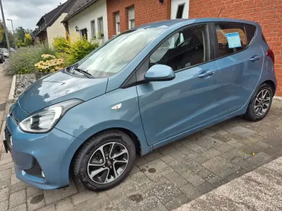 Gebraucht Hyundai i10 YES! 67 PS (49 kW) 2017 Blau Kleinwagen
