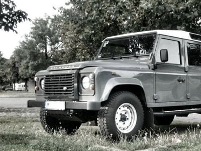 Begagnad Land Rover Defender 122 HK (89 kW) 2015 Grön SUV