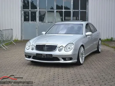 Używany Mercedes E50 AMG 306 KM (225 kW) 2002 Srebrny Sedan/Limuzyna