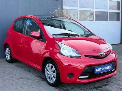 Usata Toyota Aygo Cool 68 CV (50 kW) 2014 Rosso Utilitaria