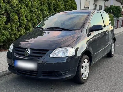 Gebraucht VW Fox 54 PS (39 kW) 2007 Grau Kleinwagen