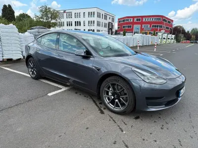 Occasion Tesla Model 3 RWD 88 kW (120 PK) 2022 Grijs Sedan