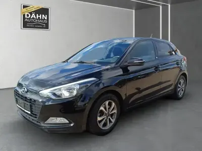 Gebraucht Hyundai i20 Passion 101 PS (74 kW) 2018 Andere Limousine