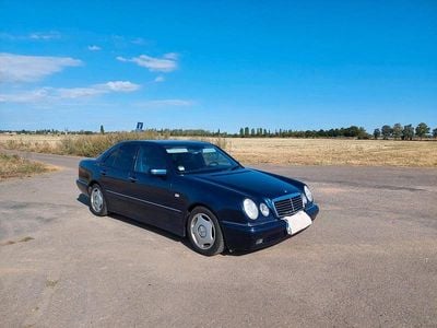 Mercedes E280