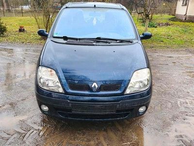 Usata Renault Scénic 106 CV (77 kW) 2001 Blu Monovolume