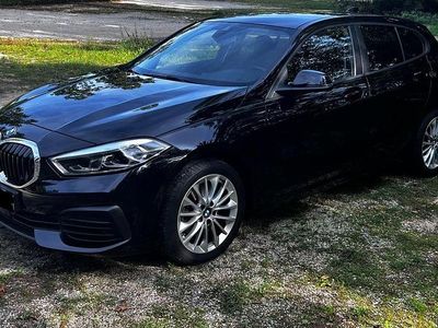 Gebraucht BMW 118 Advantage 140 PS (102 kW) 2020 Schwarz Kleinwagen