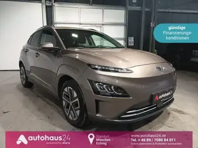Gebraucht Hyundai Kona Trend 150 kW (204 PS) 2022 Braun SUV