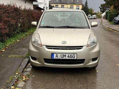 Gebraucht Daihatsu Sirion 91 PS (66 kW) 2011 Gold Kleinwagen