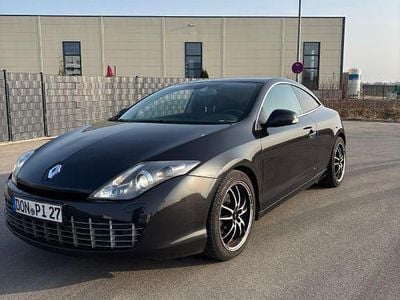 Gebraucht Renault Laguna III 150 PS (110 kW) 2010 Schwarz Coupé