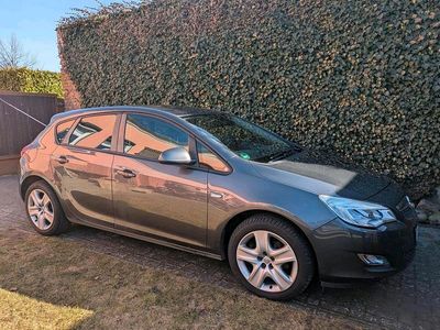 Brugt Opel Astra 120 HK (88 kW) 2012 Grå Coupe