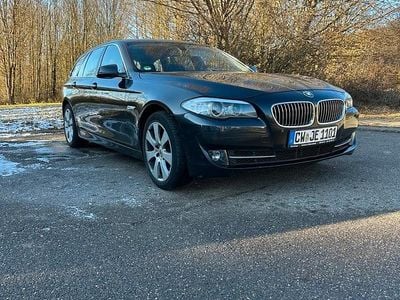 Grau Gebraucht 2013 BMW 520 Kombi | 8.600 € (Guter Preis)