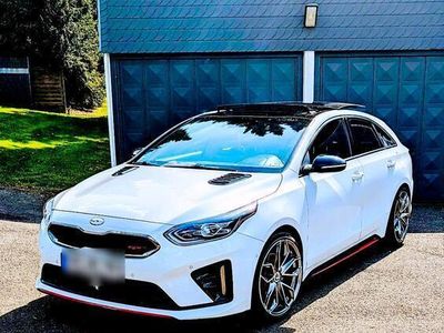 Kia ProCeed GT