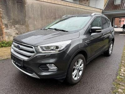 Grau Gebraucht 2017 Ford Kuga Titanium SUV | 9.900 € (Superpreis)