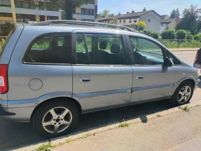 Brugt Opel Zafira 125 HK (91 kW) 2005 Grå MPV