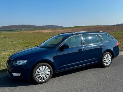 Gebraucht Skoda Octavia Ambition 150 PS (110 kW) 2016 Blau Kleinwagen