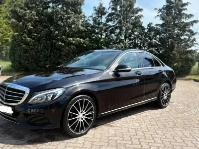 Gebraucht Mercedes C220 AMG 170 PS (125 kW) 2015 Schwarz Limousine